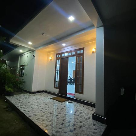 Lalitha Holiday Inn Jaffna Exterior photo