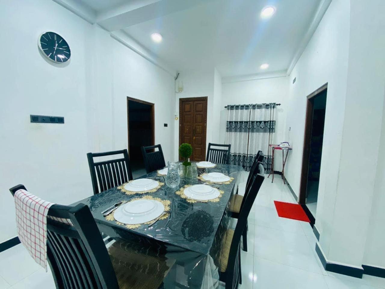 Lalitha Holiday Inn Jaffna Exterior photo