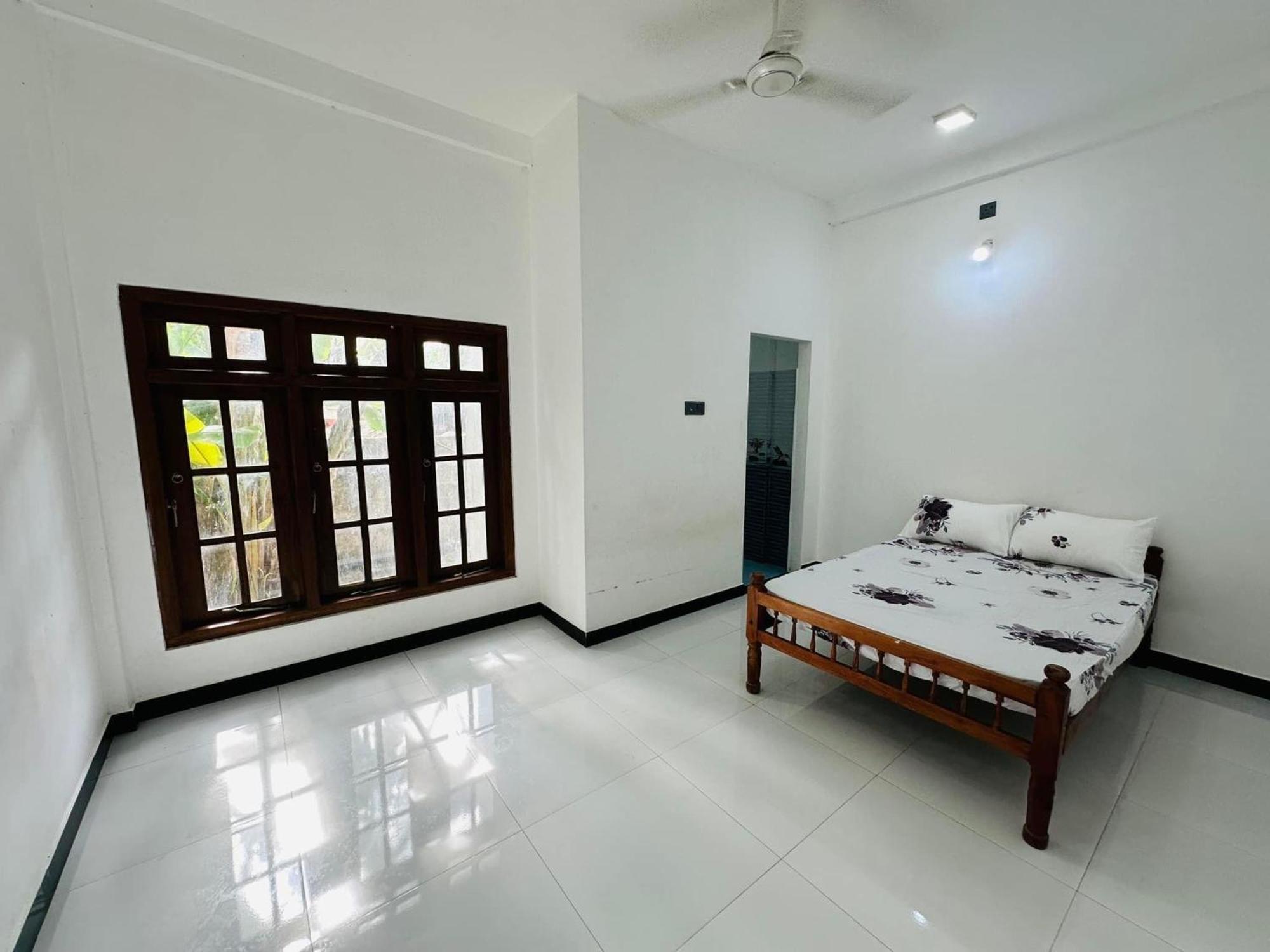 Lalitha Holiday Inn Jaffna Exterior photo